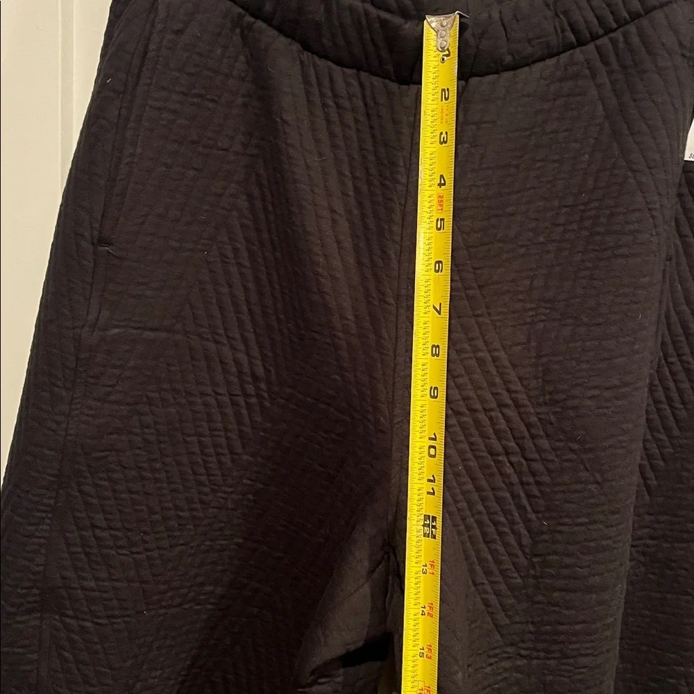 NWT GapFit Quilted Jacquard Barrel Pants Black Cotton blend Large Tall/Long - Picture 6 of 8